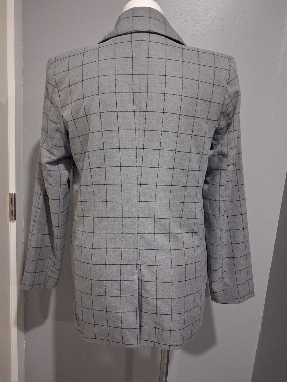 Gray Windowpane Single-Button Blazer - Picture 5 of 6
